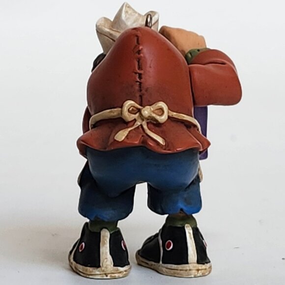 Hallmark Keepsake Ornament Scoops McGore Hauntington Collection 2005 - Picture 6 of 10